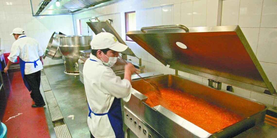 Aumento a IEPS en combustibles generaría escalada de precios en alimentos: CIAJ