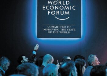 Tensión geopolítica y desigualdad cibernética, riesgos para 2025: WEF