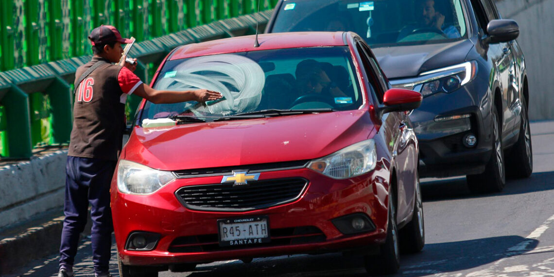 La tasa de desempleo de México subió al 2,6 % en noviembre