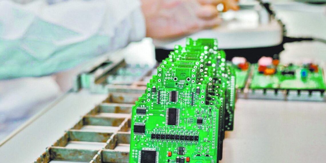 Estados Unidos anuncia nuevas restricciones a las exportaciones de chips de IA