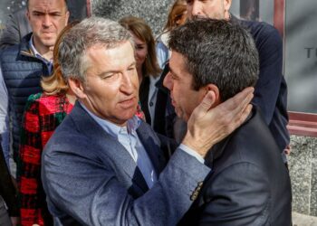 Feijóo apuntala a Mazón y acusa a Sánchez de abandonar Valencia tras la dana | Noticias de la Comunidad Valenciana