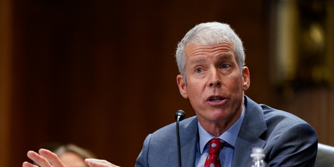 Candidato de Trump a secretario de Energía defiende ante el Senado las energías renovables e hidrocarburos