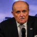 Giuliani es declarado en desacato en el caso de difamación contra trabajadoras electorales de Georgia