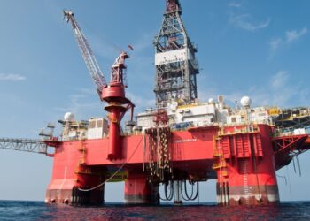 Precios del petróleo crudo al alza por mejor oferta de la OPEP