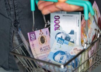 Salario ante el IMSS tuvo segunda mayor alza real de la década en el 2024