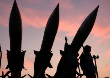 Irán discutirá su plan nuclear con países europeos este mes en Ginebra