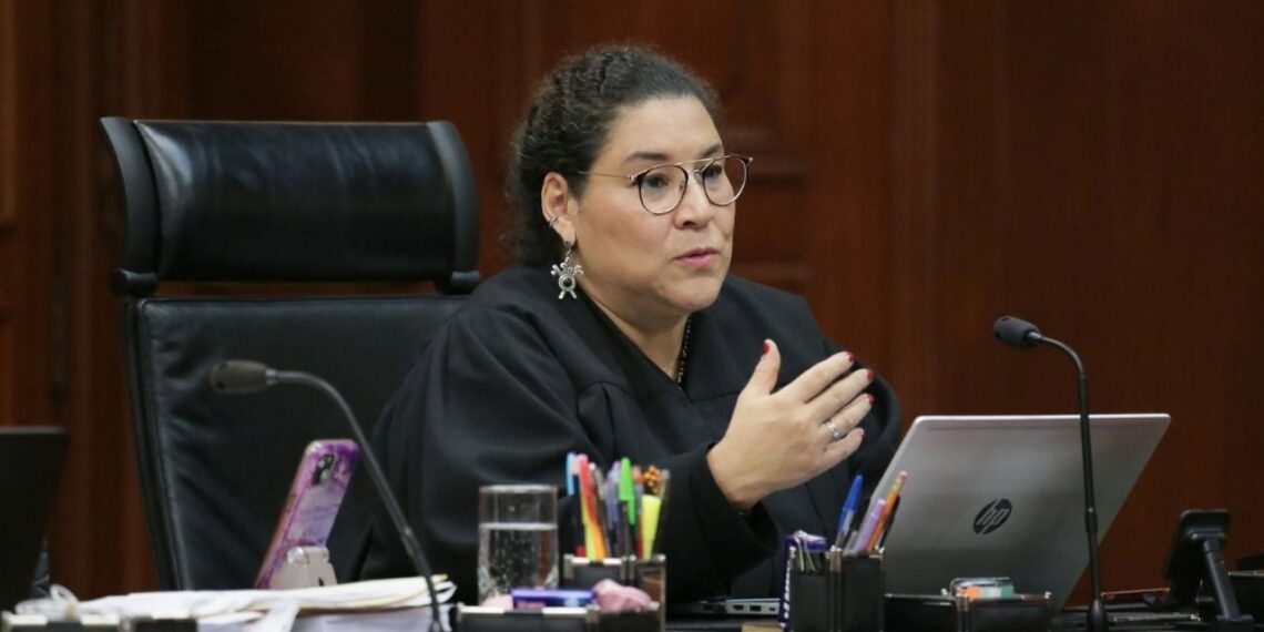 Lenia Batres pide al INE aparecer en la boleta como “ministra del pueblo”