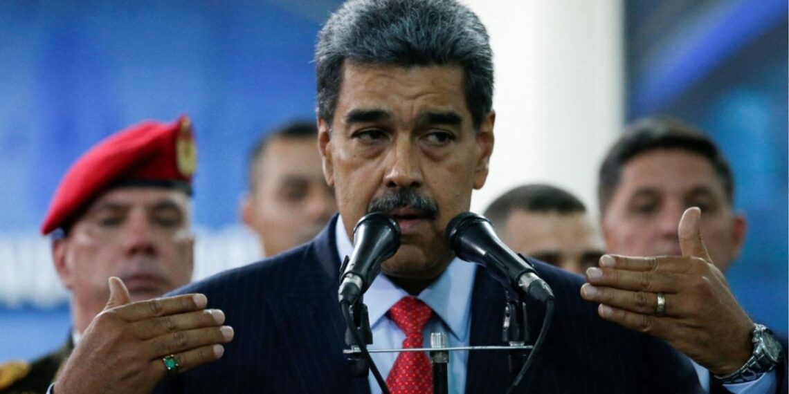 Maduro asume su tercer mandato en Venezuela en medio de la crítica global; promete un "período de paz"