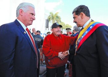 Maduro, más aislado que nunca, consolida Nicarazuela