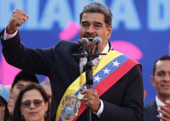 Maduro warns he is preparing with Cuba and Nicaragua to ‘take up arms’ in the event of an intervention | International