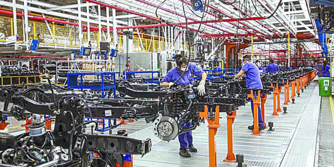 Empleo en Argentina mejoró al cierre de 2024