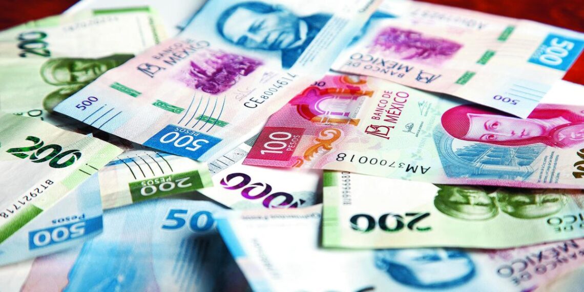 Peso ligó tres semanas de depreciación el viernes