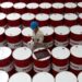 El petróleo cae más de 1% por previsiones de demanda de energía en EU