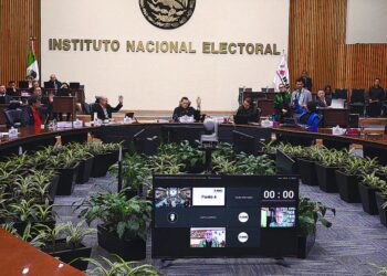Avalan propaganda oficial durante elección del PJF