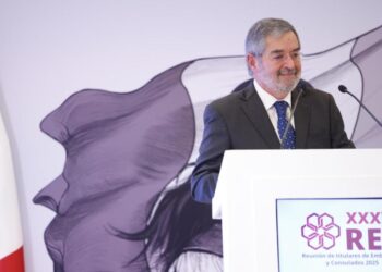 SRE pide compromiso a diplomáticos para defender y proyectar a México en el mundo