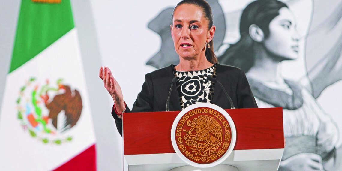 Ante decretos de Trump Sheinbaum llama a la calma