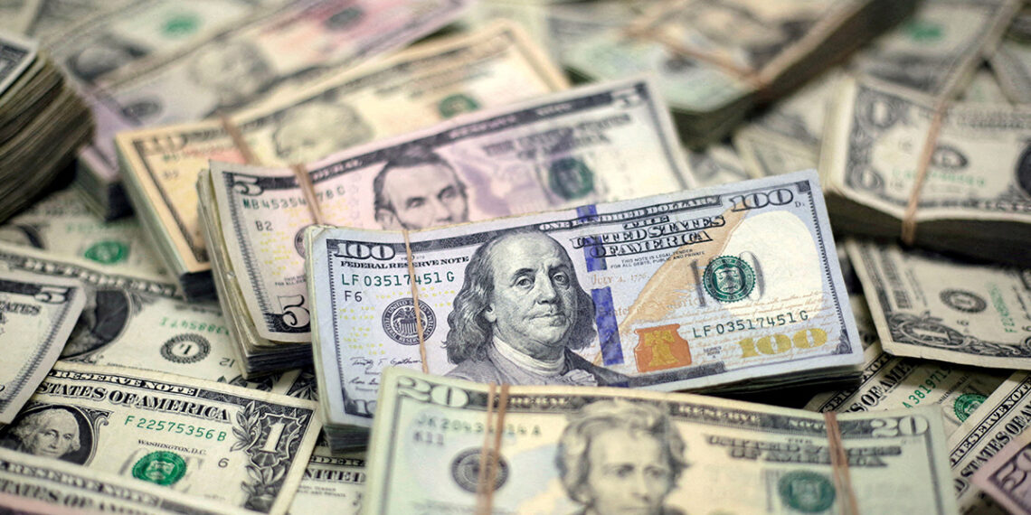 Súper Dólar alcanza máximos de 26 meses; Bolsas mundiales caen