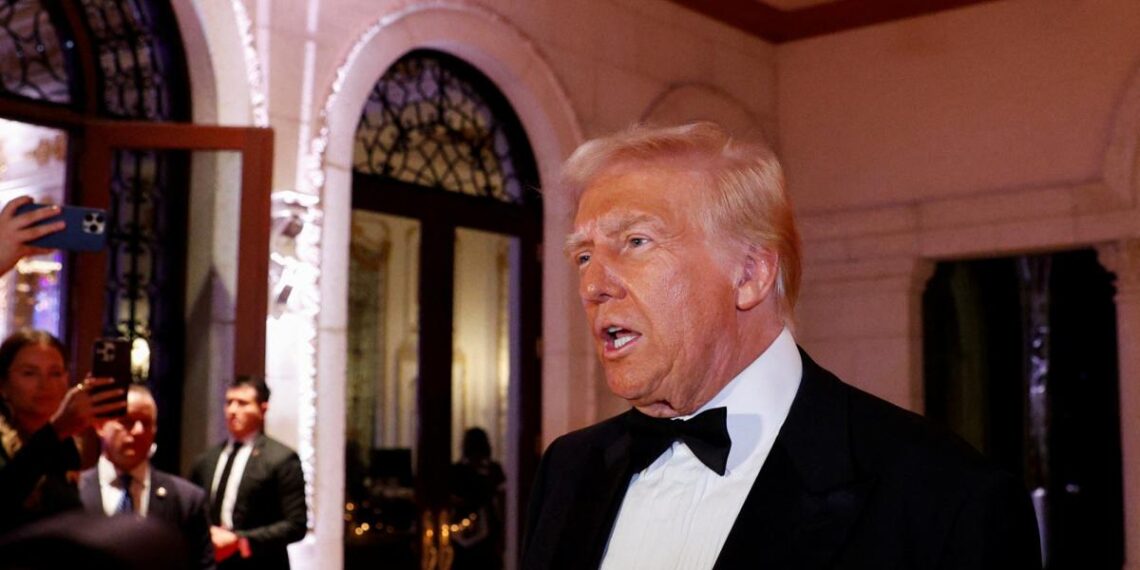 Trump califica la inflación en EU de "desastrosa", pero augura un 2025 "fantástico"