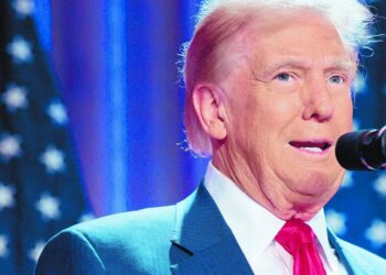 Trump planea declarar emergencia económica nacional para justificar legalmente sus aranceles