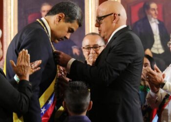 EU califica de "farsa" la investidura de Maduro y sube la recompensa por su captura: ¿Cuánto ofrece?