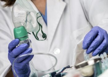 La UE acusa a China de discriminar los equipos médicos europeos en sus licitaciones públicas