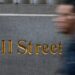 Wall Street retrocede; destaca caída de Nvidia