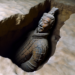 Arqueólogos realizan histórico hallazgo de una nueva figura en el ejército de Terracota