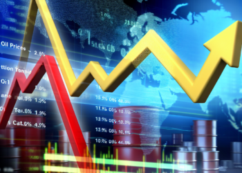 Precios del petróleo caen más de 1% por el nuevo choque comercial entre EU y China
