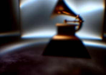 Chappell Roan agita en los Grammy: “Fue devastador sentirme tan traicionada por el sistema” (Video)