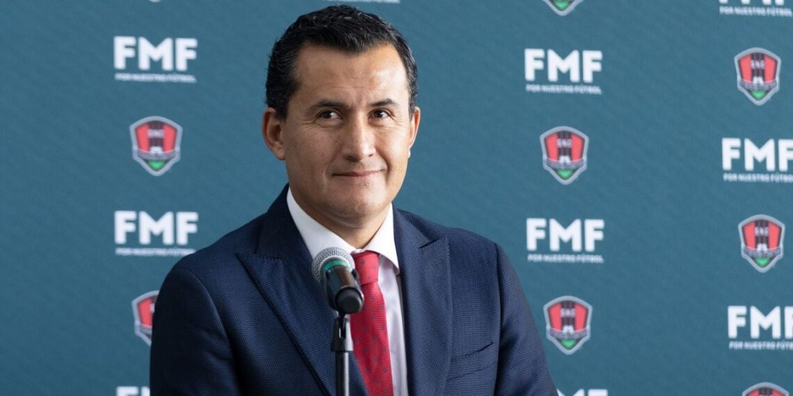 Enrique Osses, fuera de la Comisión de Arbitraje de la FMF