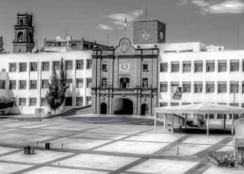 Estudiantes extienden paro en la BUAP; insisten en diálogo directo con la rectora