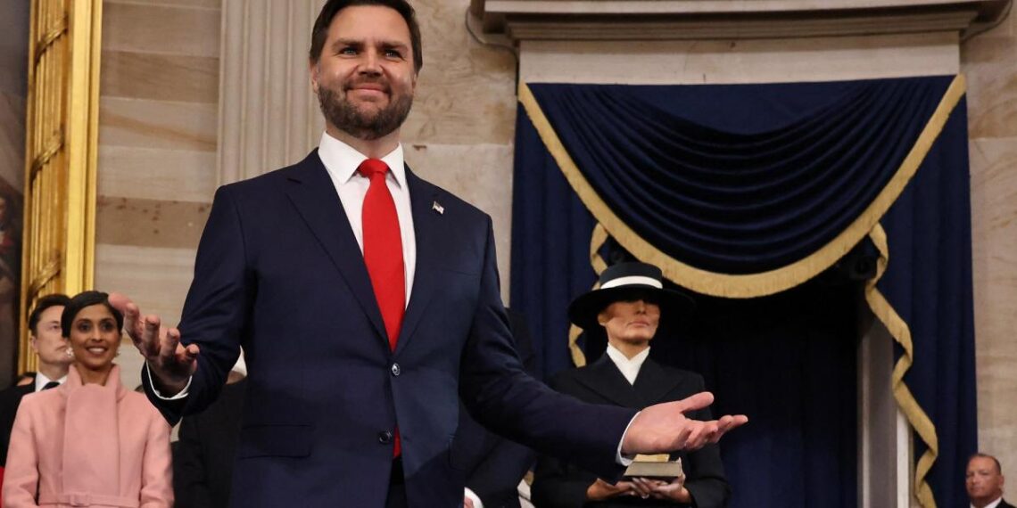 JD Vance desprecia al poder Judicial