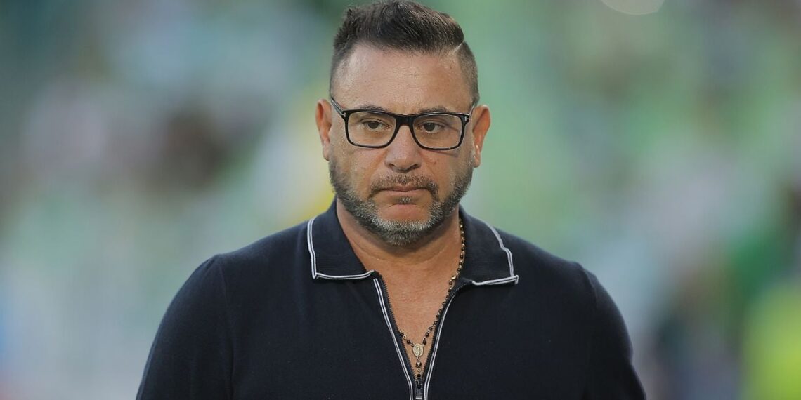 Las BURLAS de la afición del Club América a Antonio Mohamed tras el cambio de horario vs Toluca