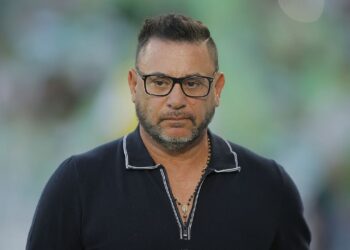 Las BURLAS de la afición del Club América a Antonio Mohamed tras el cambio de horario vs Toluca