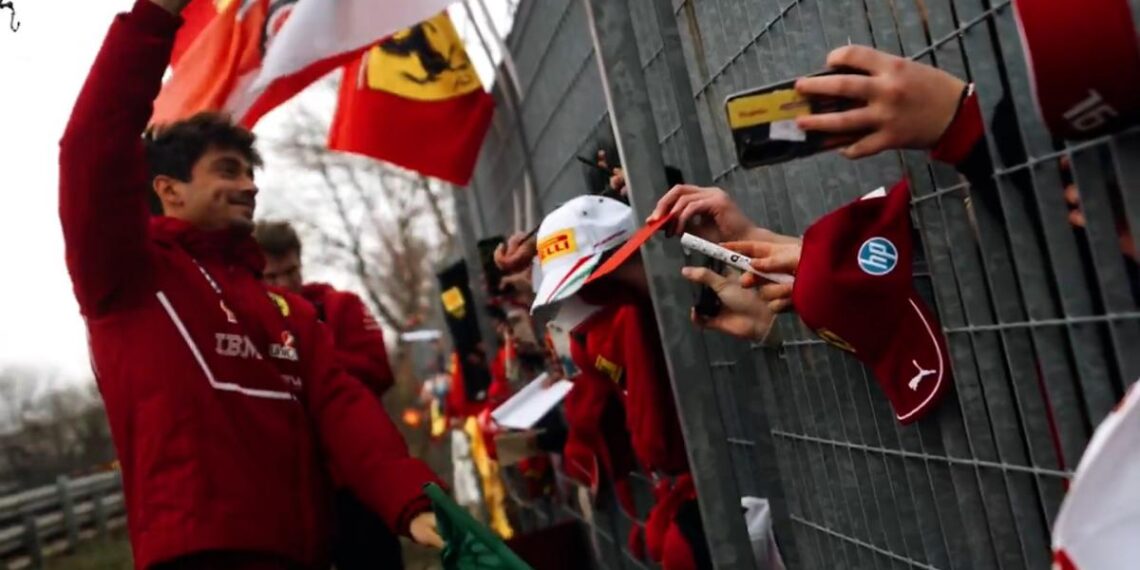 Leclerc cree que Hamilton es el fichaje adecuado para Ferrari... "en el momento oportuno"