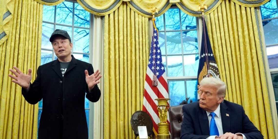 Elon Musk pide al gobierno de EU que "elimine agencias enteras"