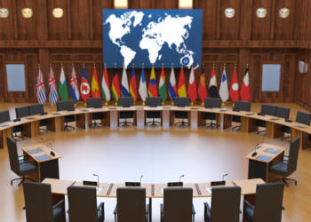 "Enfoque de la OTAN, peligroso” “Zelenski, sin legitimidad”