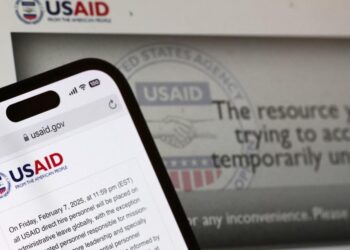Trump defiende la eliminación de la USAID y dice que "la izquierda radical" no puede hacer nada para impedirlo