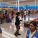 Walmart de México descarta impacto por boicot; dará empleo a migrantes mexicanos repatriados