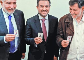 Se afilian a Morena secretario de SNTE Yunes y Noroña