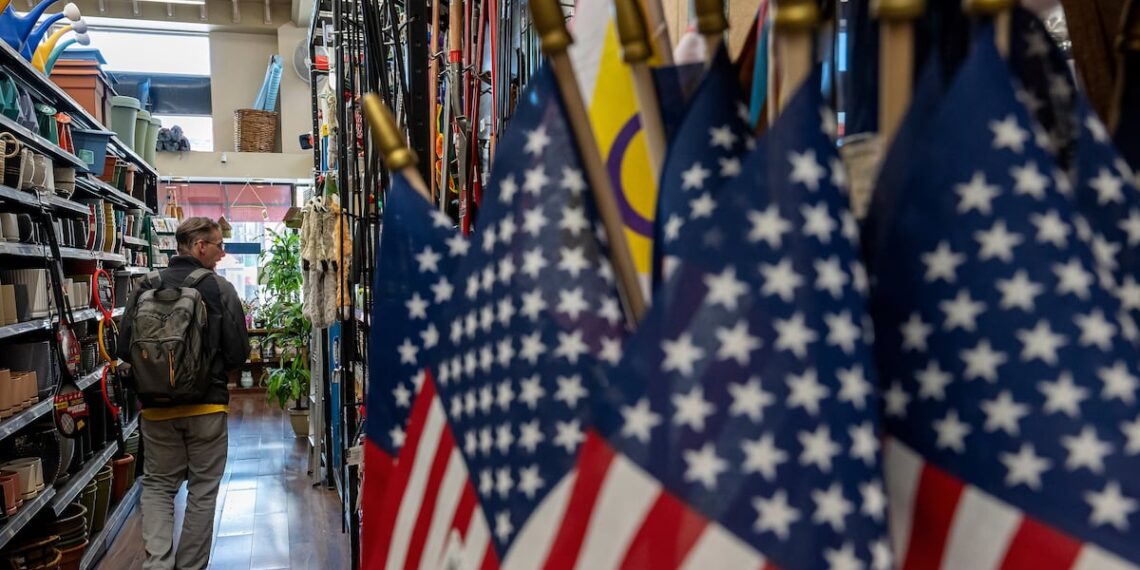 Aranceles de Trump hacen temblar a economía de EU: ¿Podría haber una desaceleración? - El Financiero