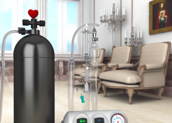 El papa Francisco permanece estable y ya requiere menos asistencia de oxígeno