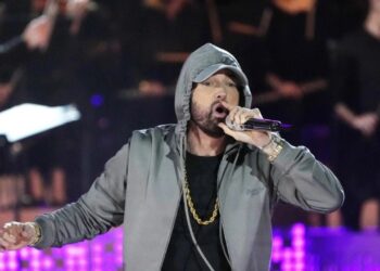 Acusan a exingeniero de estudio de robar música inédita de Eminem y venderla en línea
