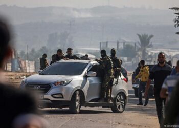 Hamás amenaza a Israel con asesinar a más rehenes – DW – 26/03/2025