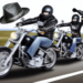 Bikers tumbaron a señora de bicicleta para robarle ¡su sombrero! 🎦