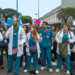 Trabajadores sanitarios de Argentina protestan contra recortes de Milei a la salud pública