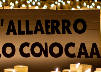 “¡Alfaro sí sabía!”, reprocharon asistentes a la &quot;Vigilia y luto nacional&quot; en Jalisco