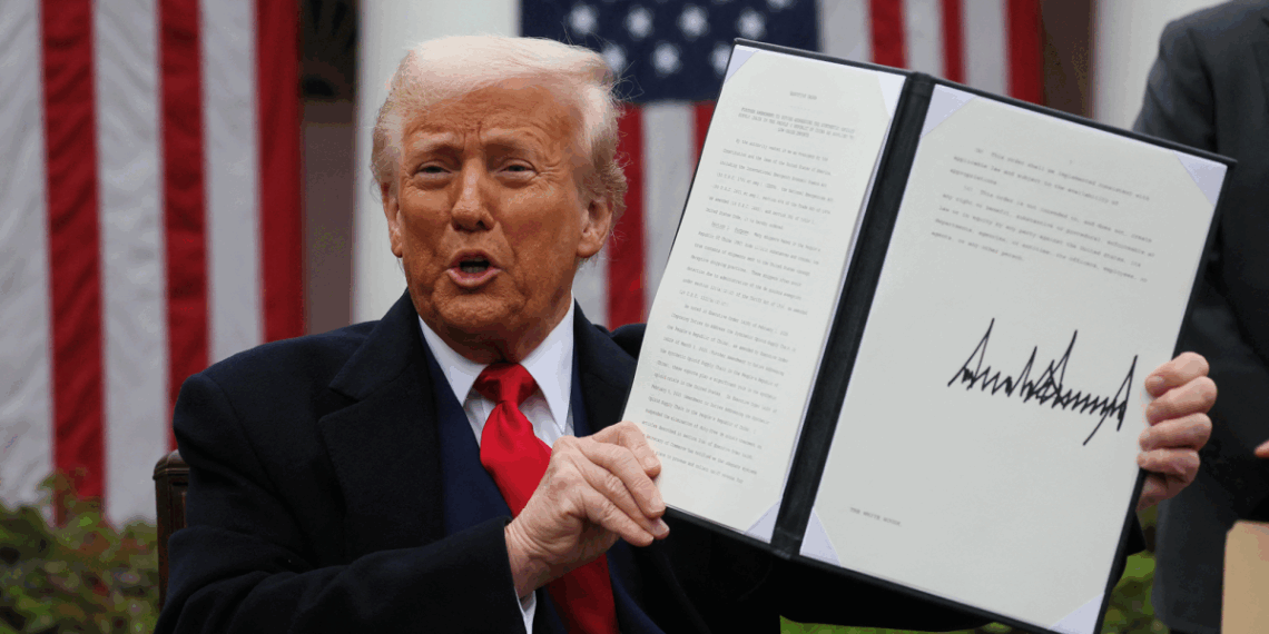 Casa Blanca asegura que Trump "prepara el terreno" para un posible acuerdo con China sobre aranceles