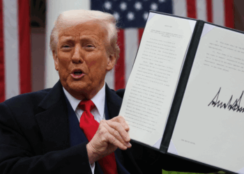 Casa Blanca asegura que Trump "prepara el terreno" para un posible acuerdo con China sobre aranceles