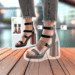 Cómo llevar zapatos y sandalias con pulsera al tobillo para lucir elegante en Primavera-Verano 2025